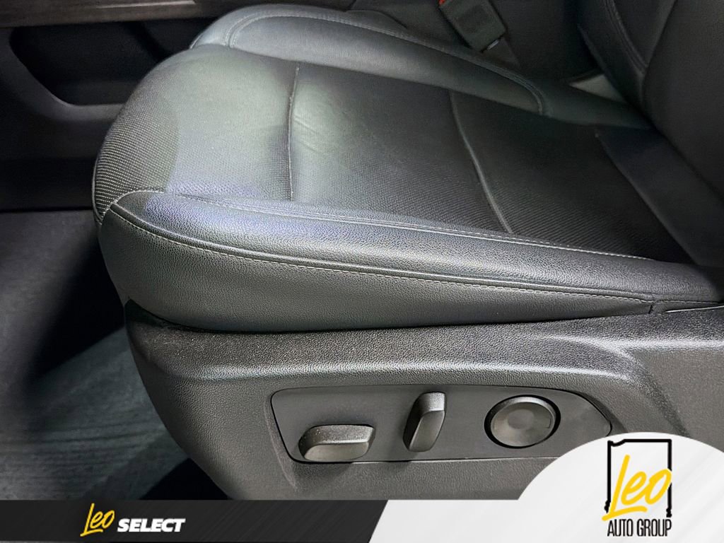 Used 2024 Chevrolet Silverado 2500 LTZ w/ LTZ Convenience Package AWD/4WD image 20