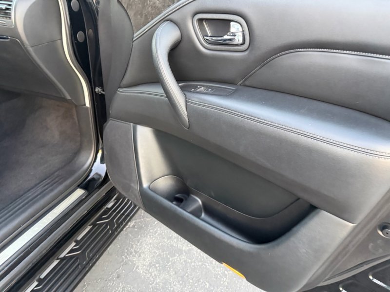 Used 2020 INFINITI QX80 Luxe w/ Cargo Package image 30