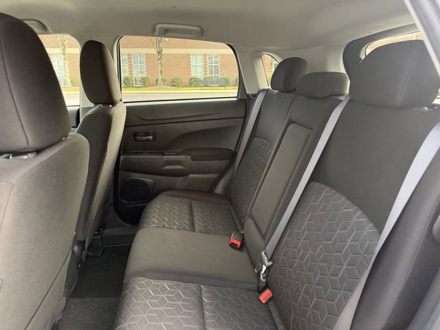 Used 2025 Mitsubishi Outlander Sport ES image 25