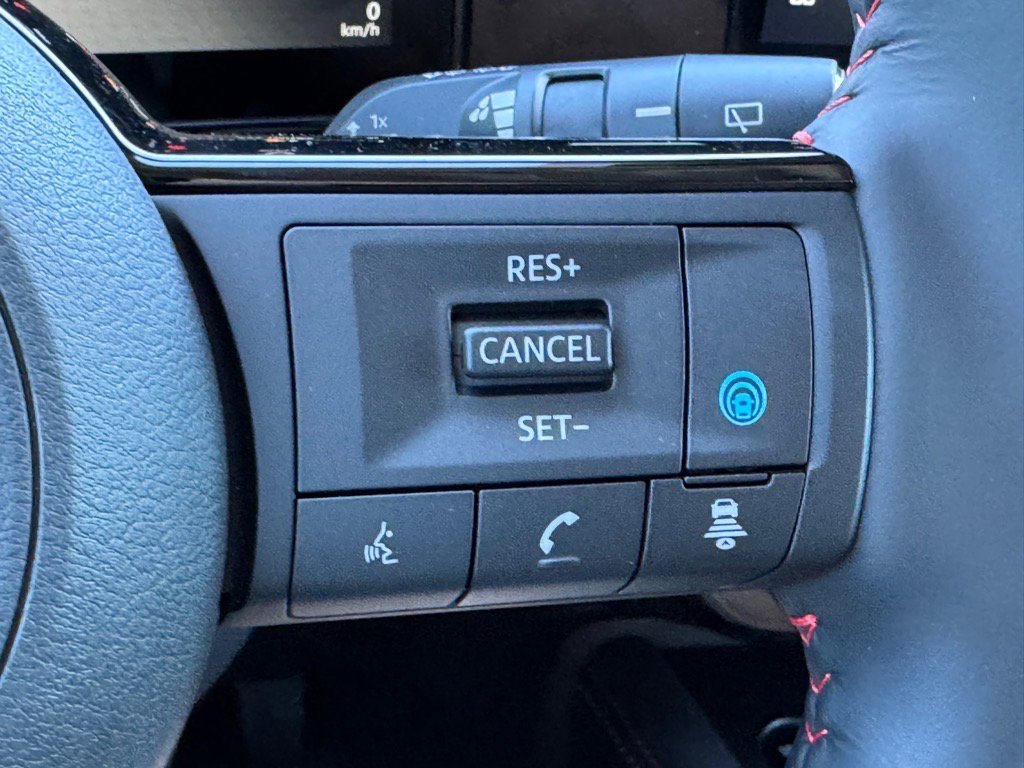 New 2026 Nissan Kicks SR w/ SR Premium Package FWD image 14