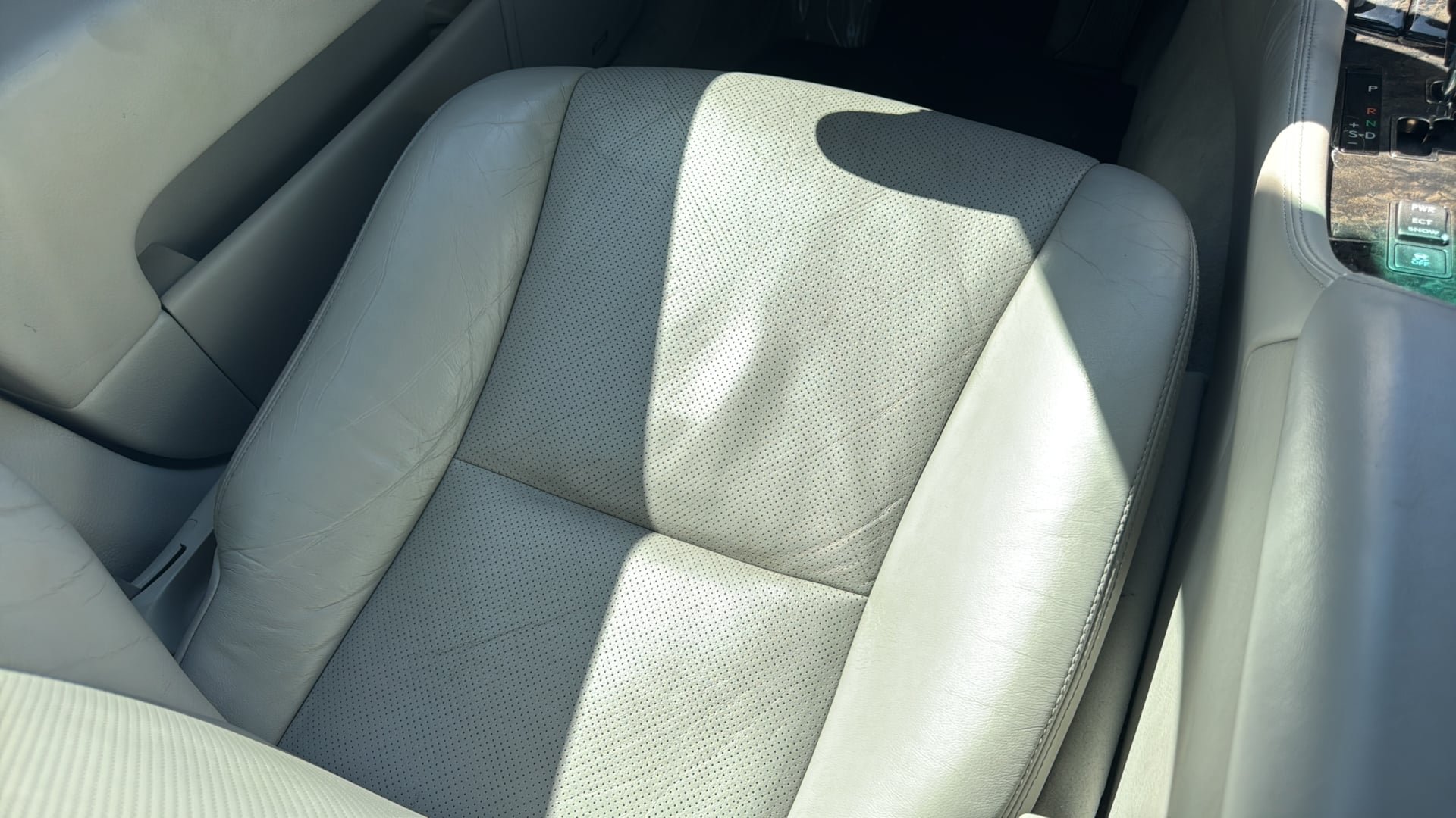 Used 2012 Lexus LS 460 w/ Comfort Pkg RWD image 21