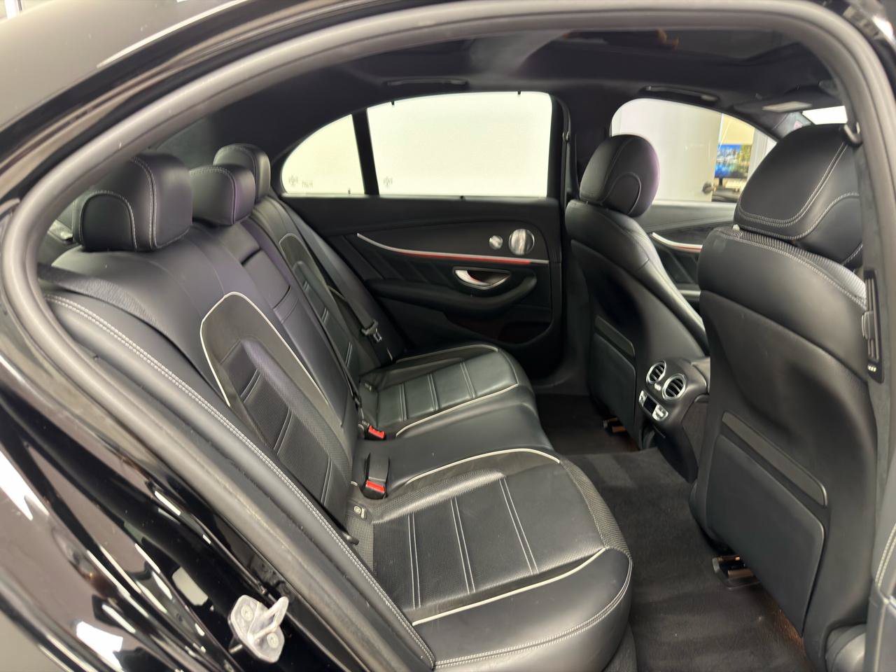 Used 2018 Mercedes-Benz E 63 AMG S image 32