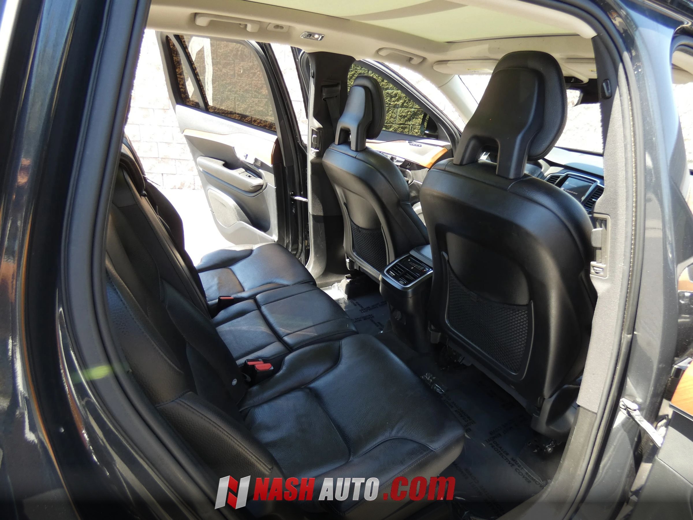 Used 2022 Volvo XC90 T5 Momentum w/ Climate Package AWD/4WD image 24