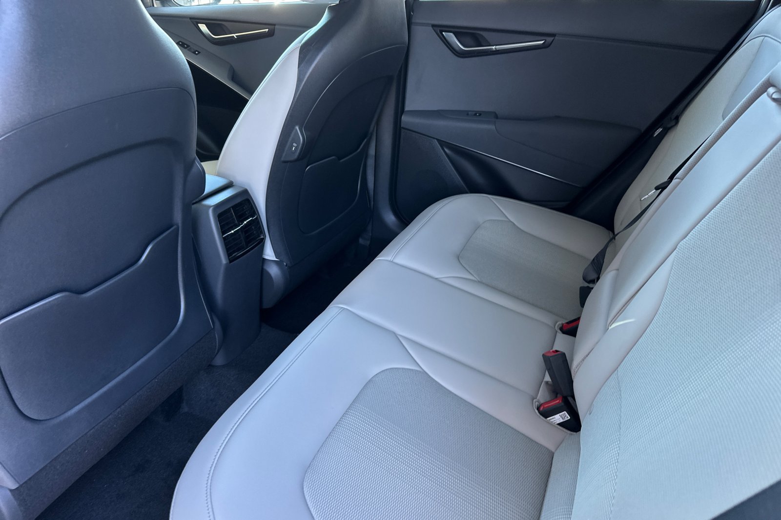 New 2026 Kia Niro EX w/ EX Premium Package FWD image 13