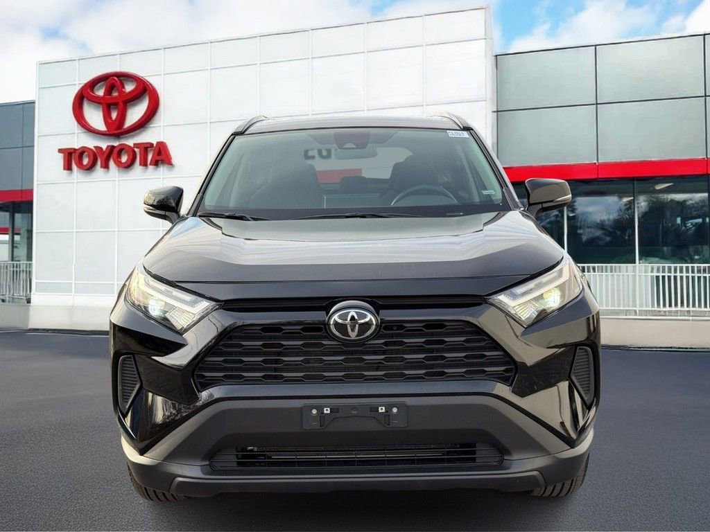 Used 2025 Toyota RAV4 XLE image 10