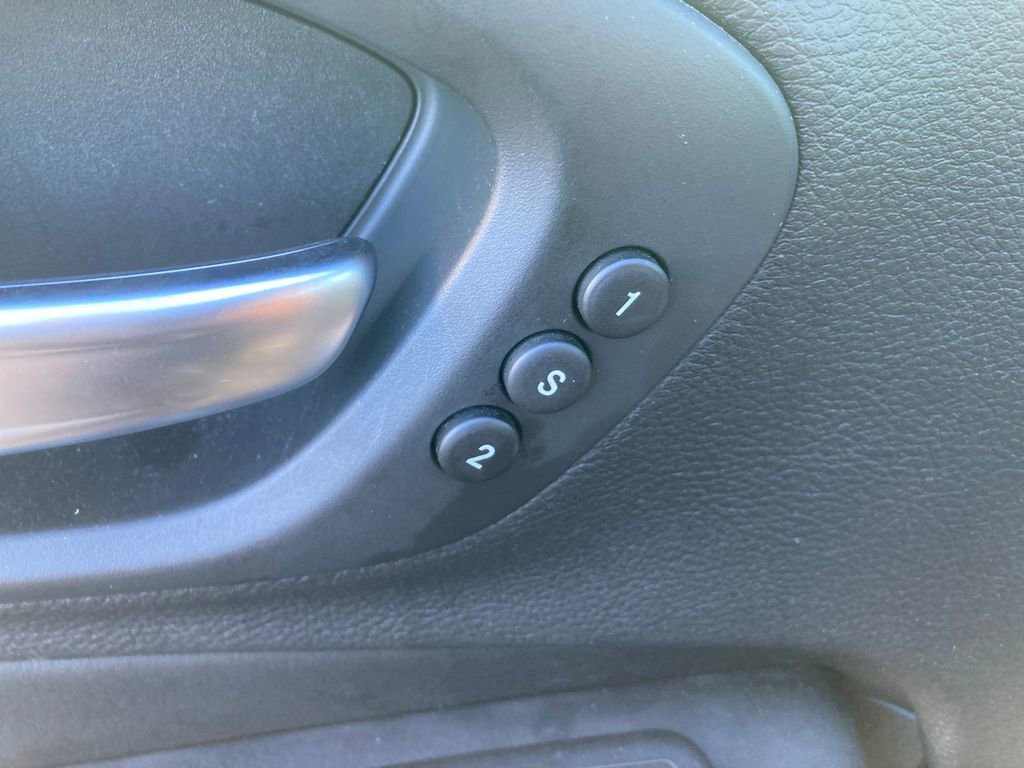 Used 2020 Jeep Cherokee Limited w/ Trailer Tow Group image 42