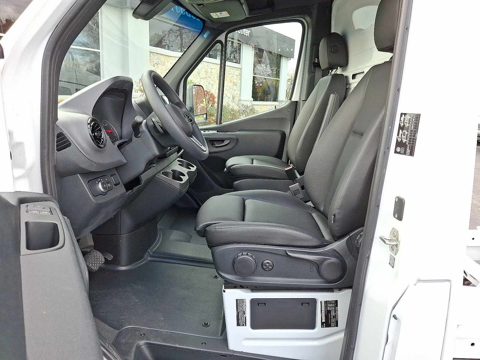 Used 2024 Mercedes-Benz Sprinter 4500 image 14