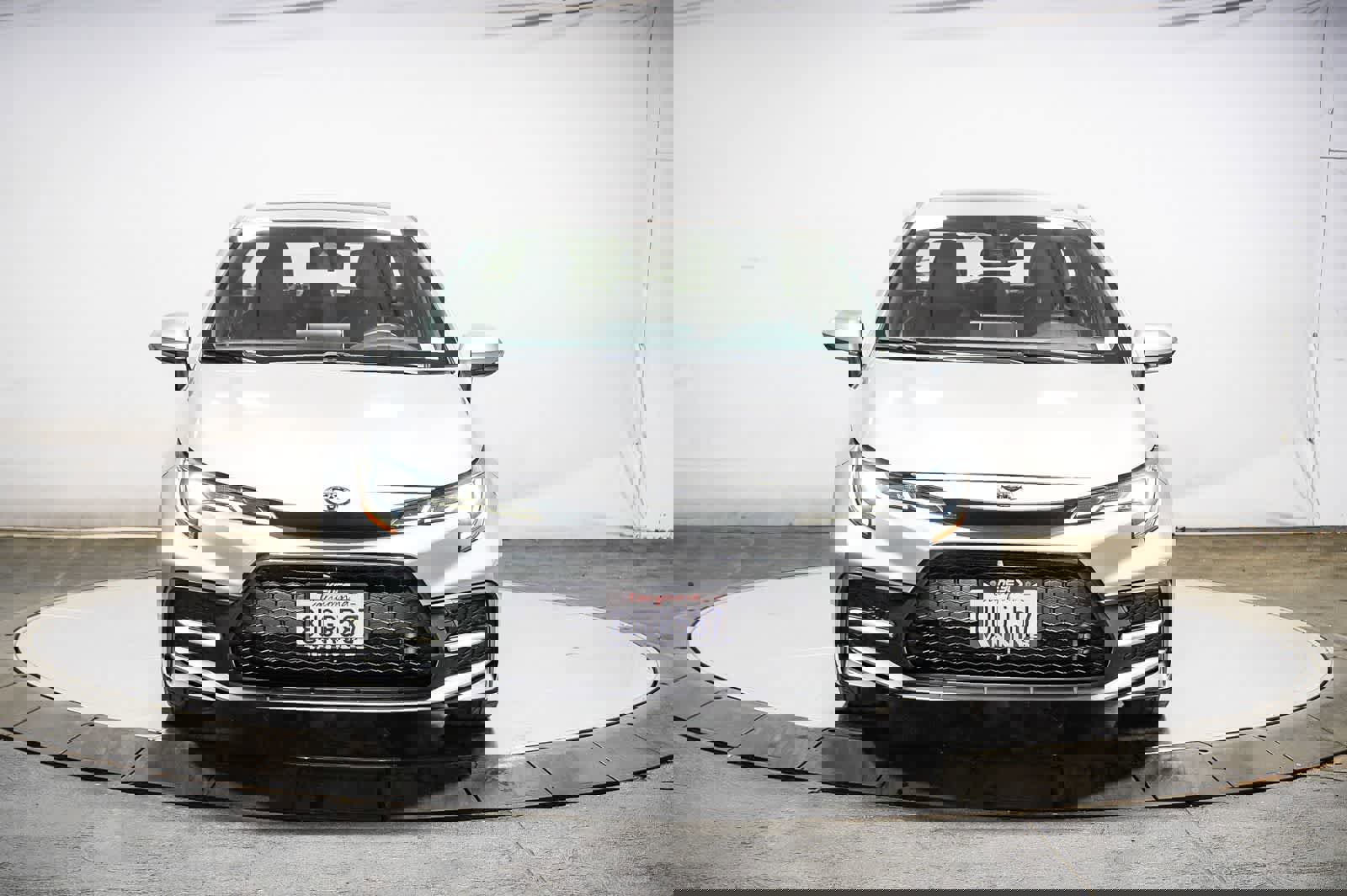 Used 2021 Toyota Corolla XSE w/ Carpet Mat Package (TMS) FWD image 3