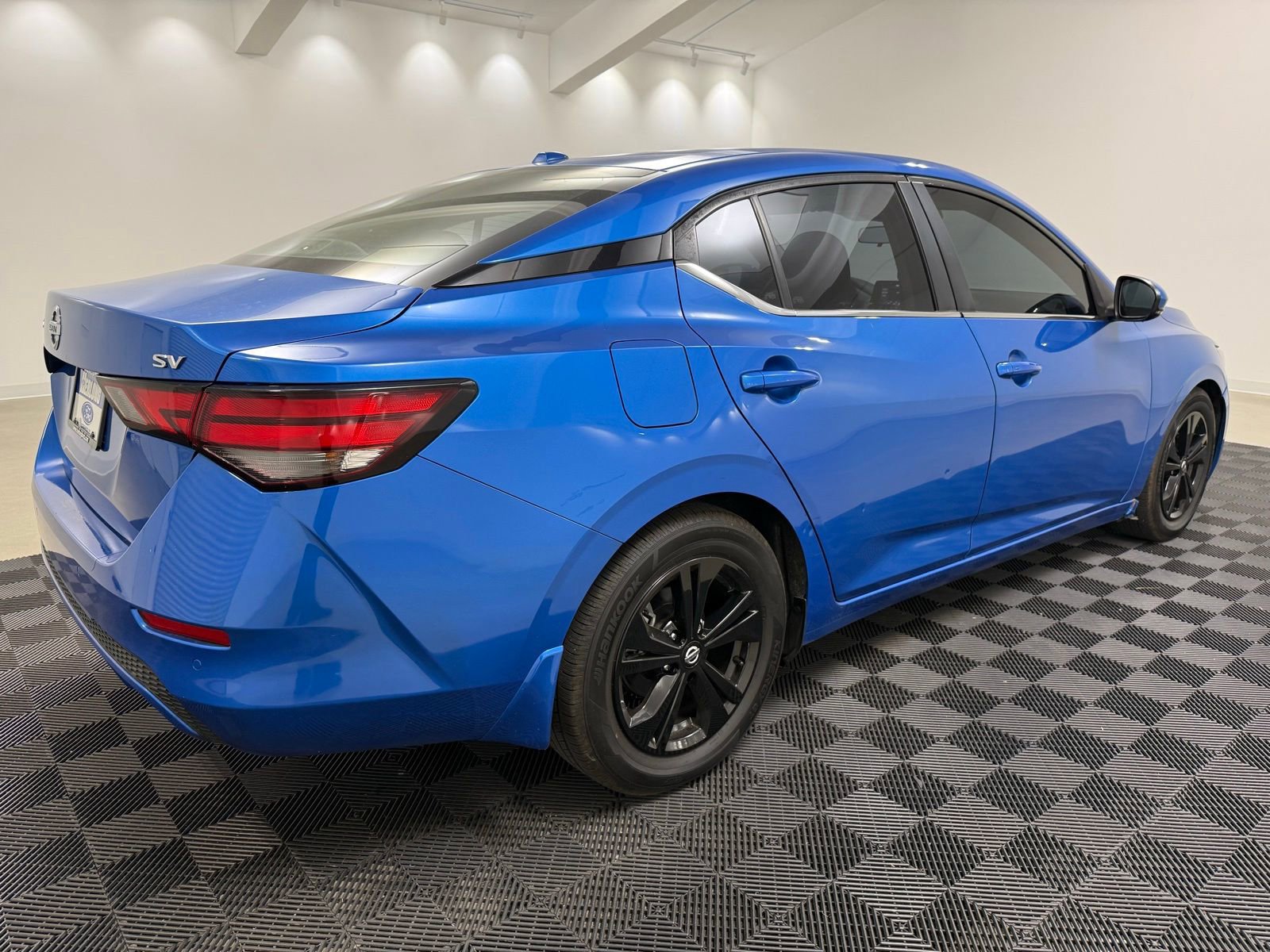 Used 2020 Nissan Sentra SV FWD image 7