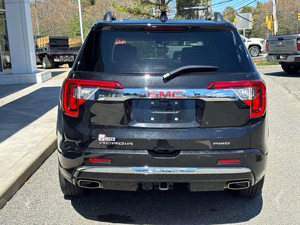 Used 2022 GMC Acadia Denali w/ Denali Ultimate Package AWD/4WD image 4