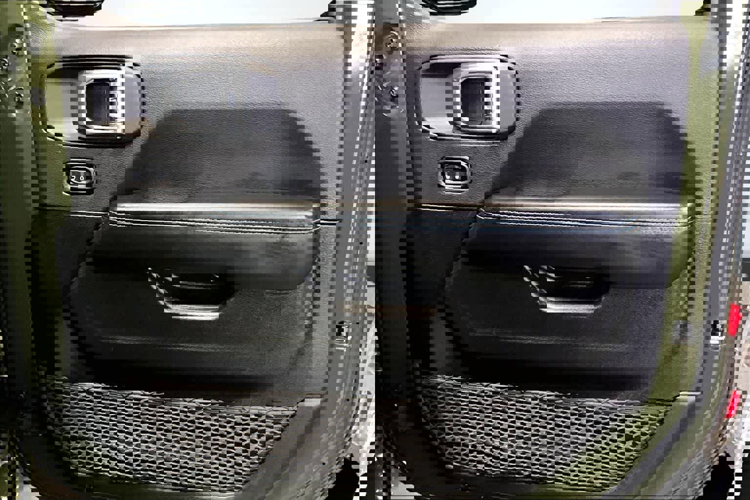 Used 2024 Jeep Wrangler High Altitude image 29