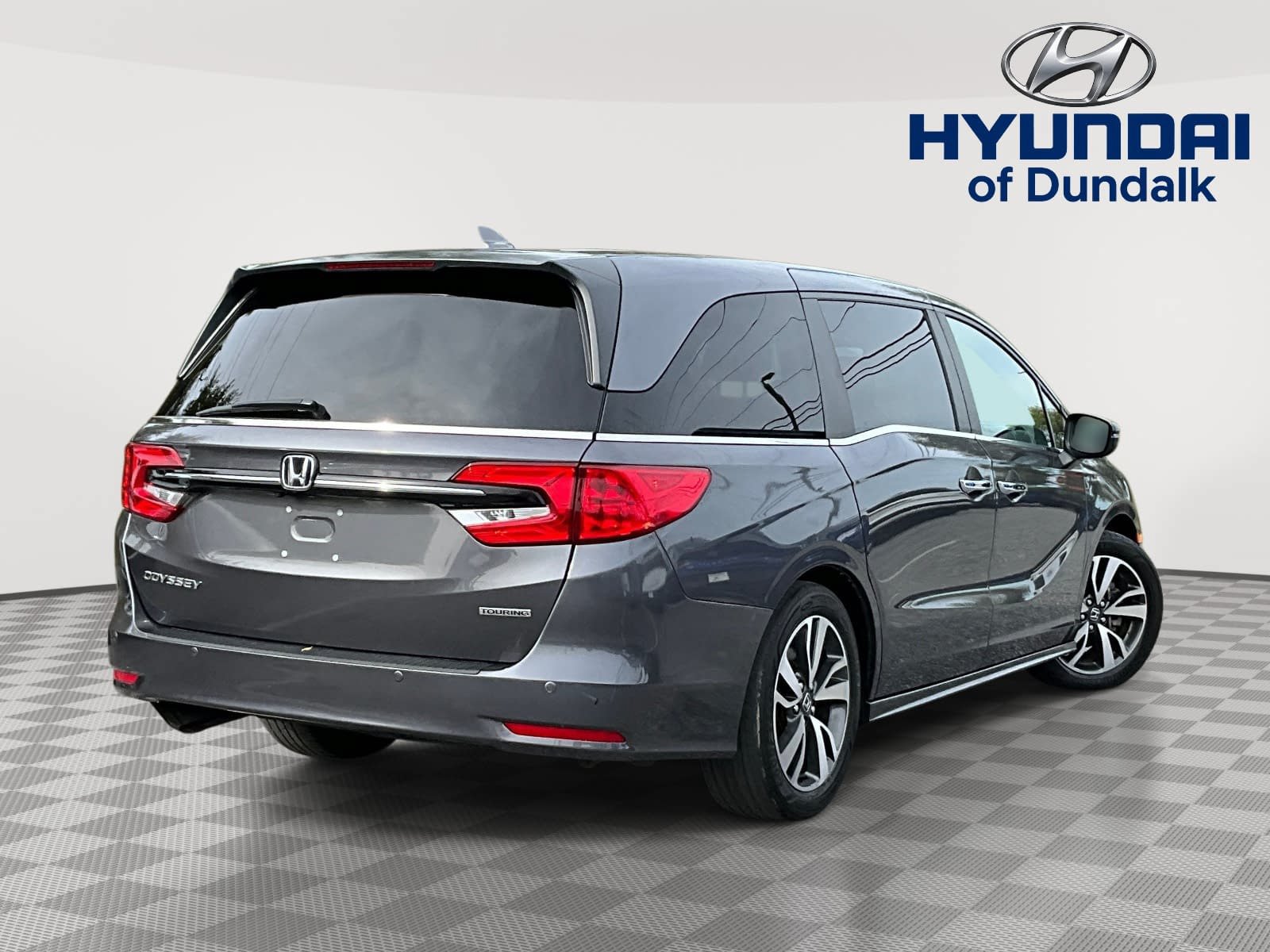Used 2022 Honda Odyssey Touring image 2