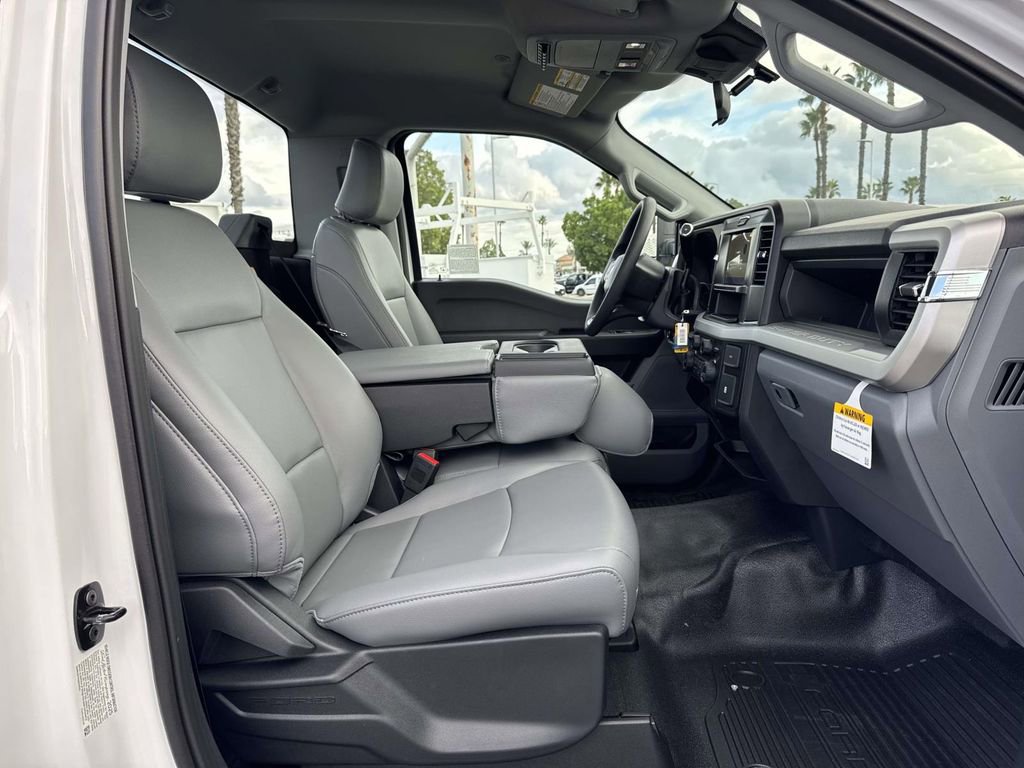 New 2026 Ford F550 2WD Regular Cab Super Duty image 22