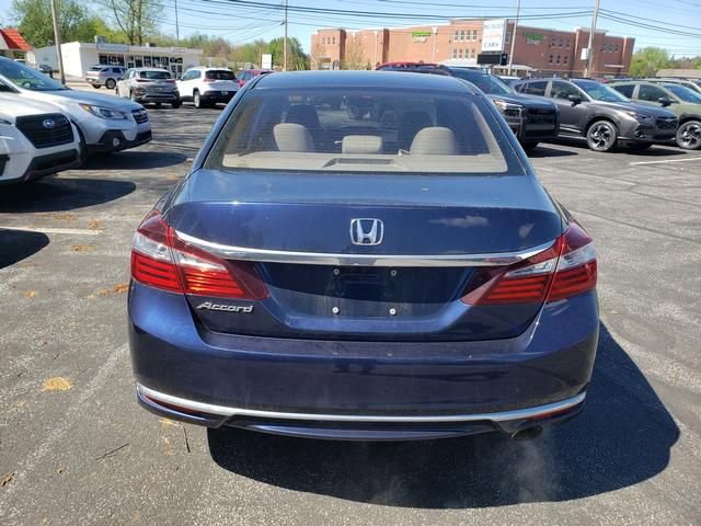 Used 2017 Honda Accord LX image 4