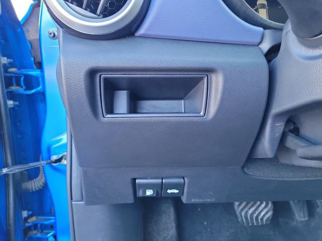 Used 2024 Nissan Versa SV FWD image 15