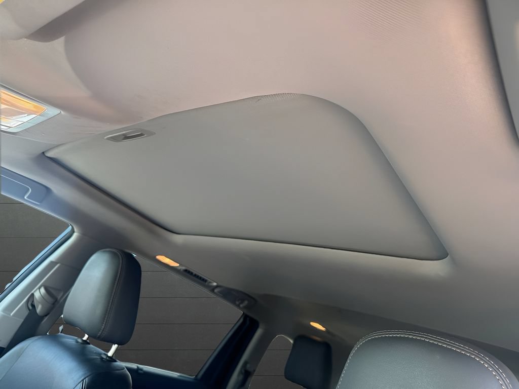 Used 2015 Toyota Highlander XLE AWD/4WD image 11