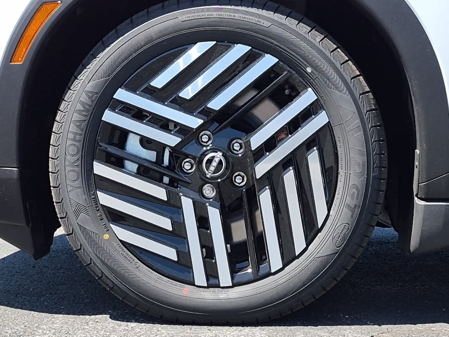New 2026 Nissan Leaf SV+ w/ Floor Mat Package (SV+) FWD image 6