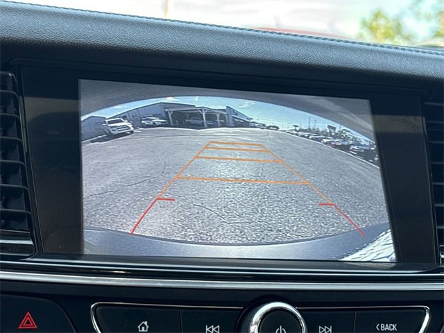 Used 2018 Buick Regal Essence w/ Driver Confidence Package #1 image 34