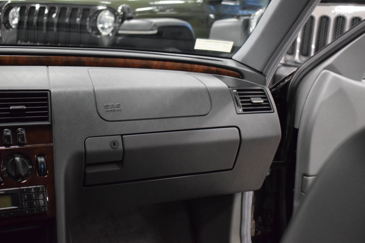 Used 2000 Mercedes-Benz C 230 image 56