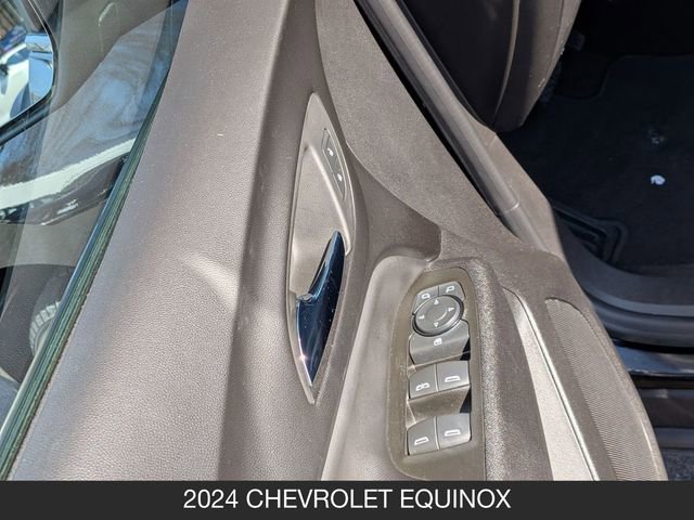 Used 2024 Chevrolet Equinox LT AWD/4WD image 9