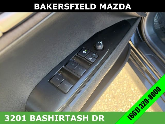 Used 2025 Toyota Camry LE image 11