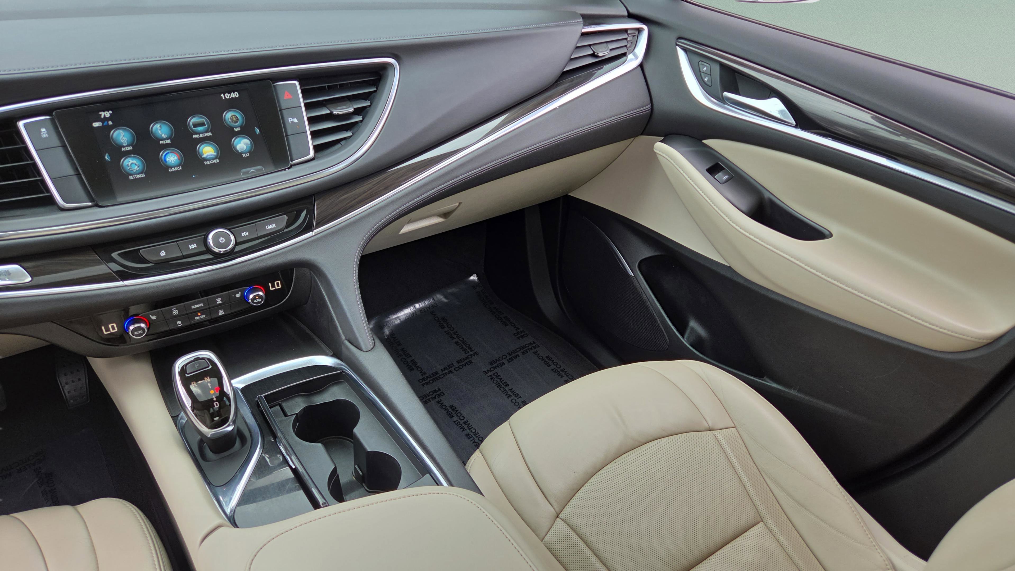Used 2019 Buick Enclave Essence FWD image 15
