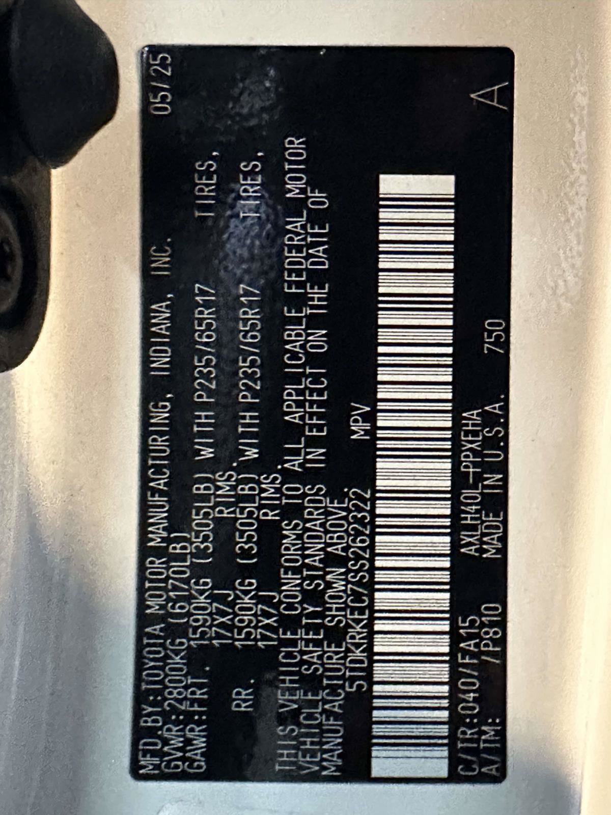 Used 2025 Toyota Sienna LE FWD image 37