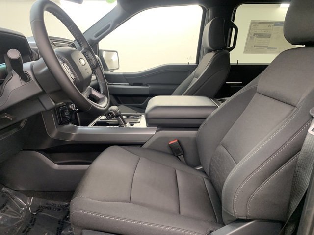 New 2025 Ford F150 XLT w/ Equipment Group 302A MID image 10