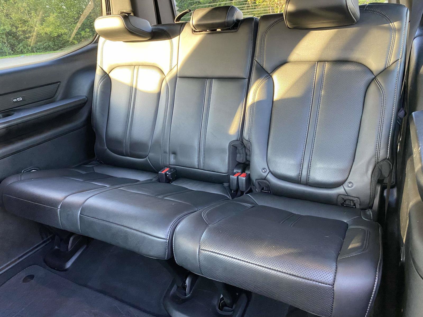 Used 2025 Jeep Wagoneer Series III w/ Premium Group I AWD/4WD image 24