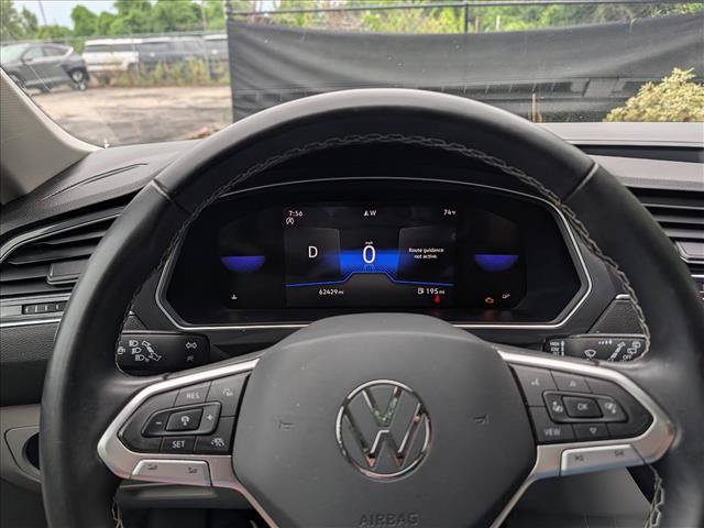 Certified 2023 Volkswagen Tiguan SE w/ Panoramic Sunroof Package FWD image 37