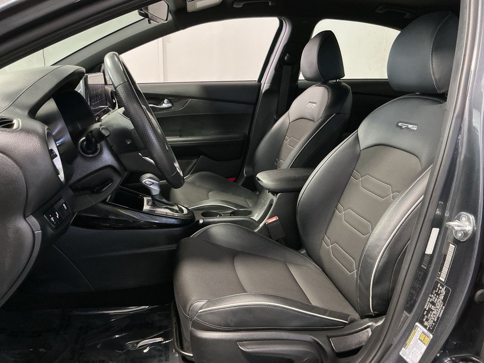 Used 2023 Kia Forte GT-Line FWD image 14