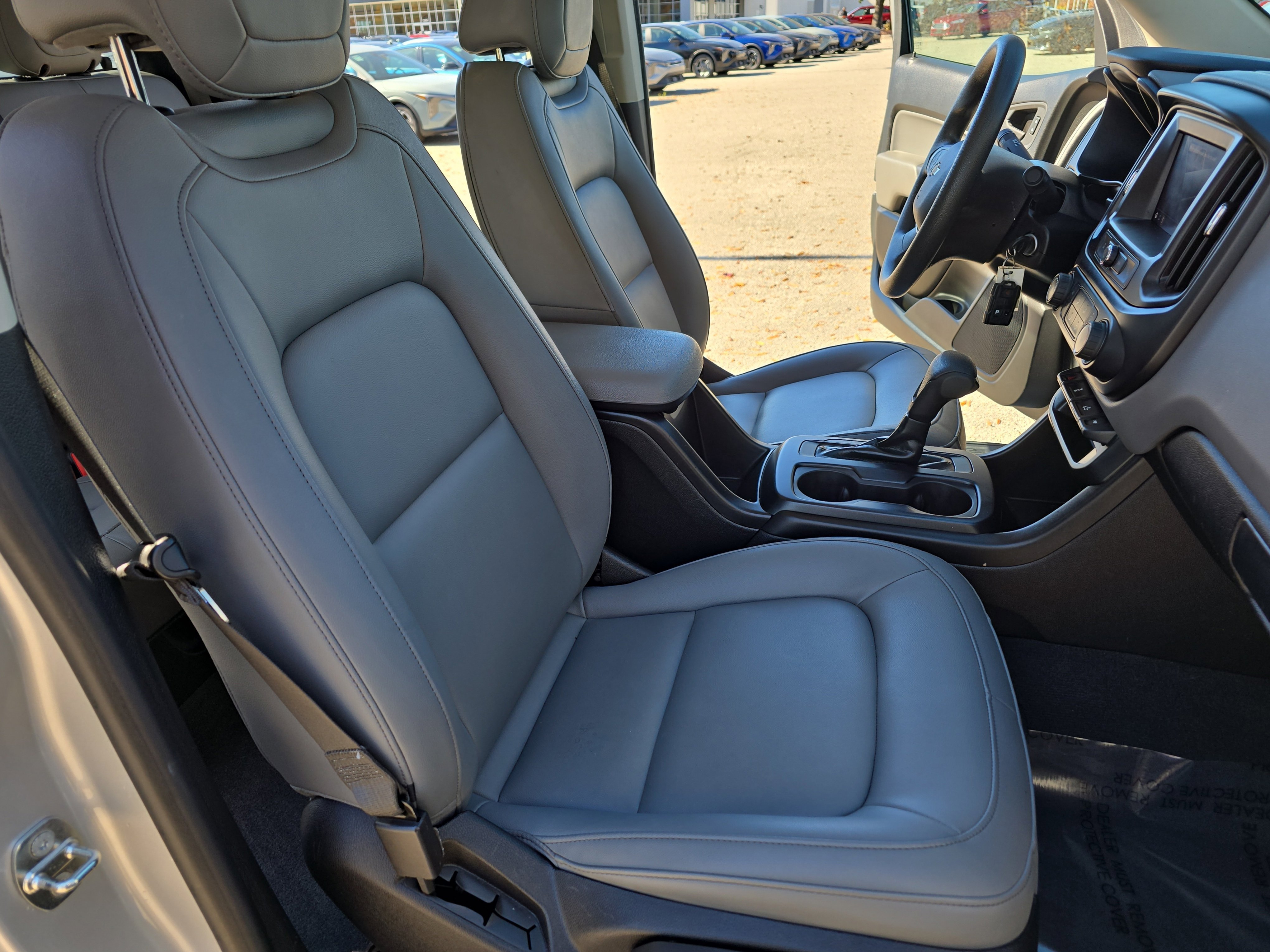 Used 2020 Chevrolet Colorado W/T w/ WT Convenience Package image 10