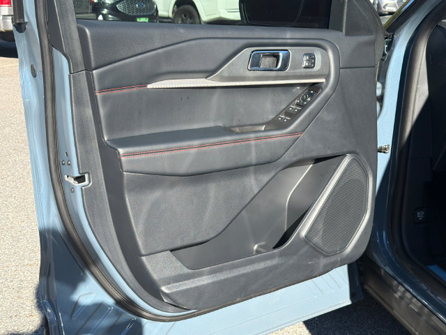 New 2026 Ford Explorer ST-Line w/ ST-Line Street Pack RWD image 12