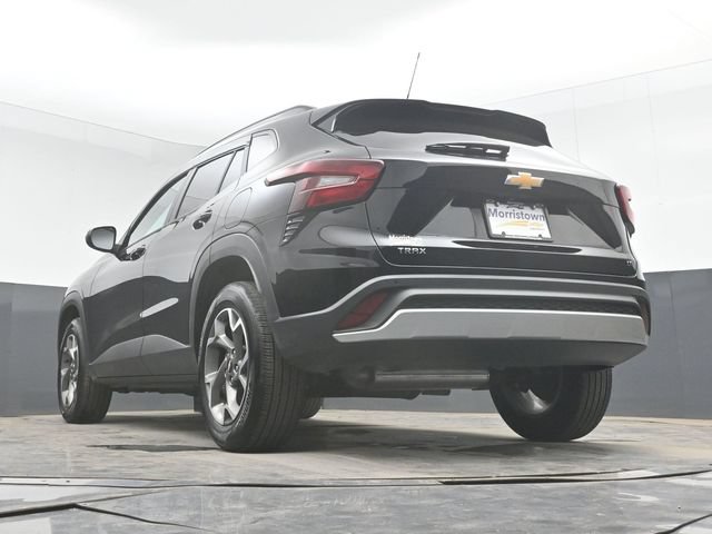 Used 2026 Chevrolet Trax LT w/ Driver Confidence Package FWD image 46