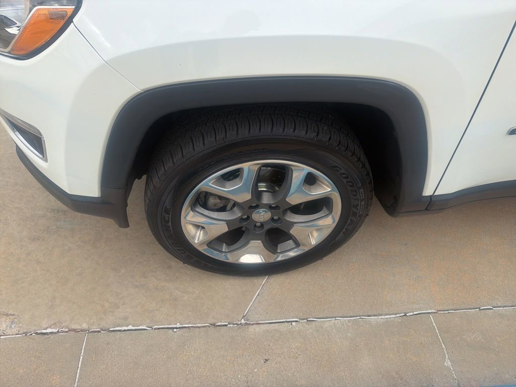 Used 2021 Jeep Compass Limited AWD/4WD image 12