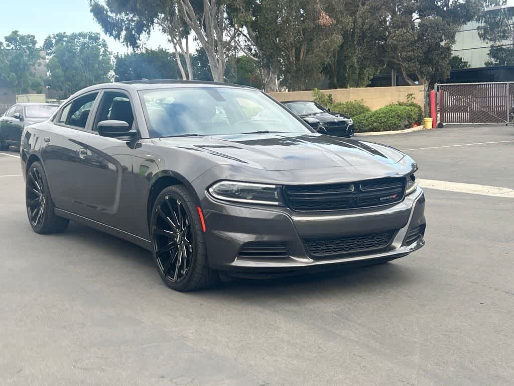 Used 2023 Dodge Charger SXT RWD image 4