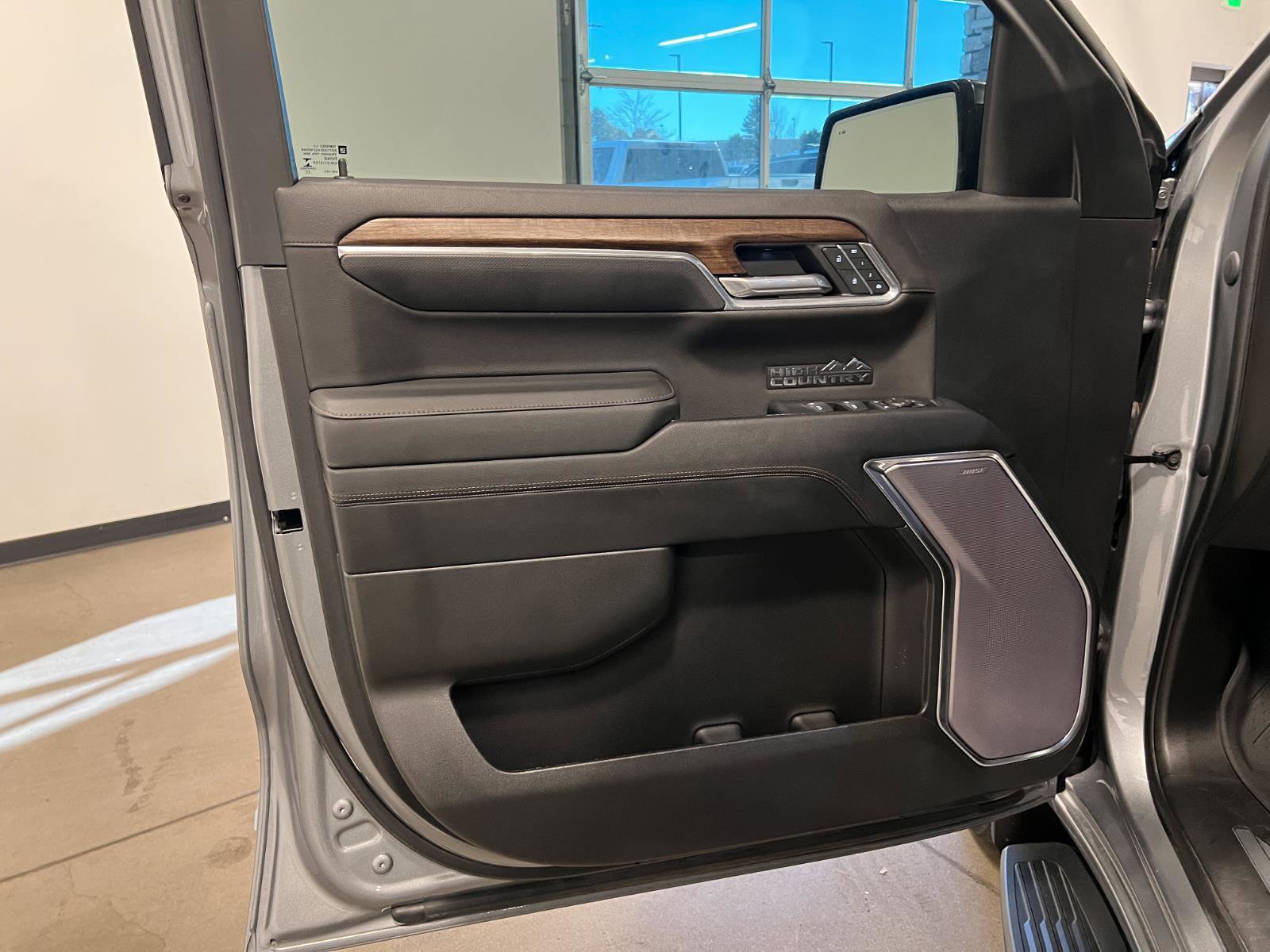 Used 2023 Chevrolet Silverado 1500 High Country w/ High Country Premium Package image 27