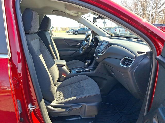 Certified 2023 Chevrolet Equinox LT w/ LPO, Floor Liner Package FWD image 25