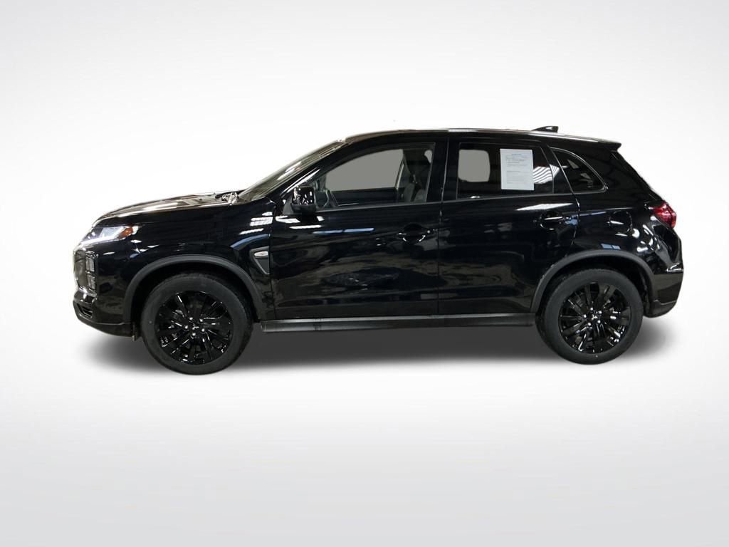 Used 2025 Mitsubishi Outlander Sport LE image 2