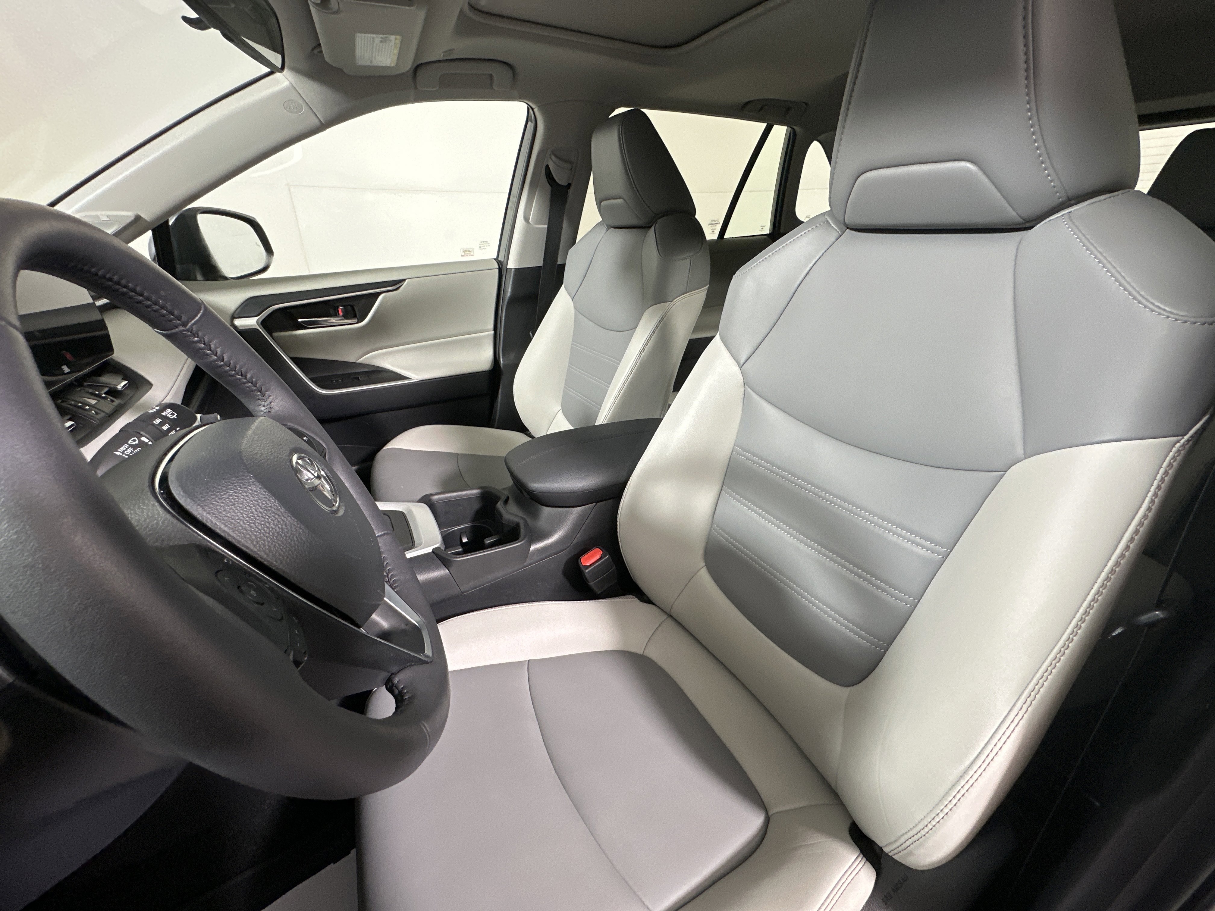 Used 2024 Toyota RAV4 XLE Premium w/ Weather Package image 9