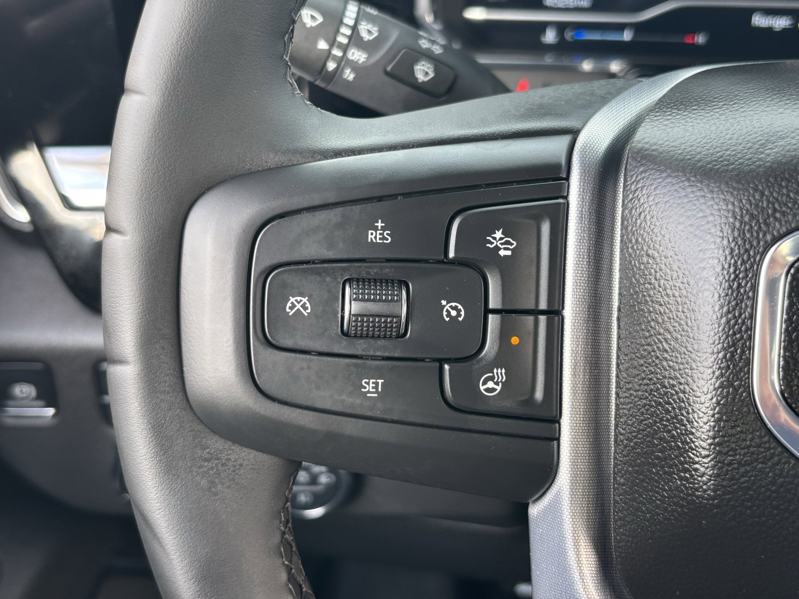 Used 2025 GMC Sierra 1500 SLT w/ X31 Off-Road Package image 23