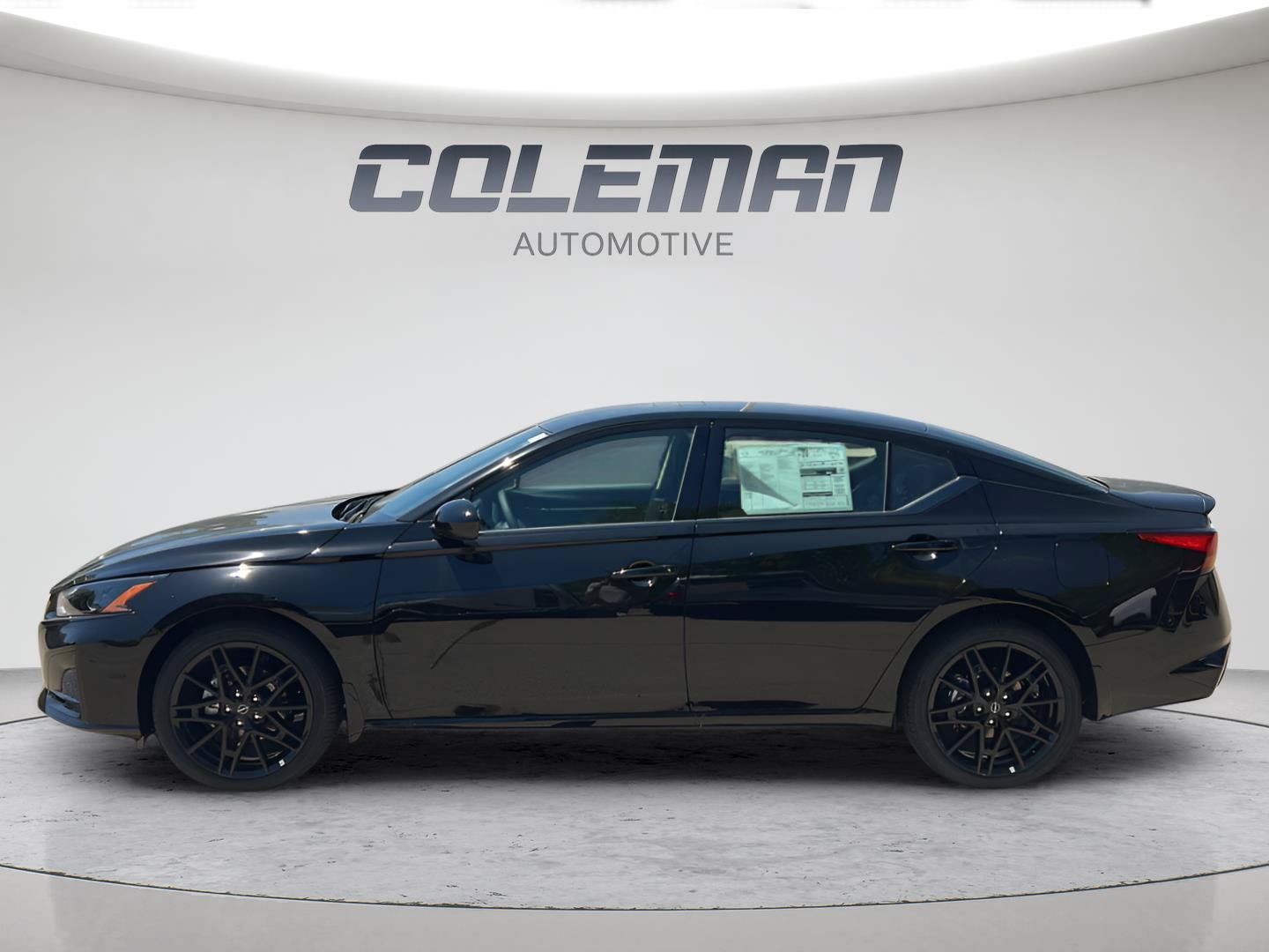 New 2026 Nissan Altima 2.5 SR w/ SR Midnight Edition Package AWD/4WD image 5
