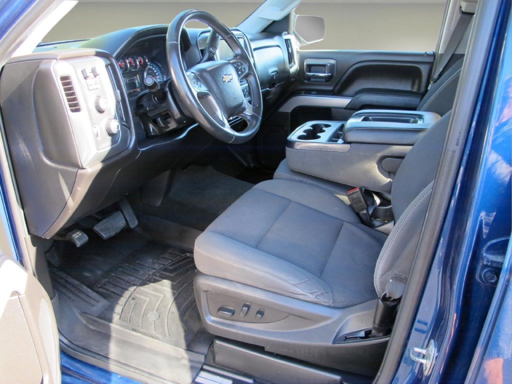 Used 2018 Chevrolet Silverado 1500 LT w/ All Star Edition AWD/4WD image 10