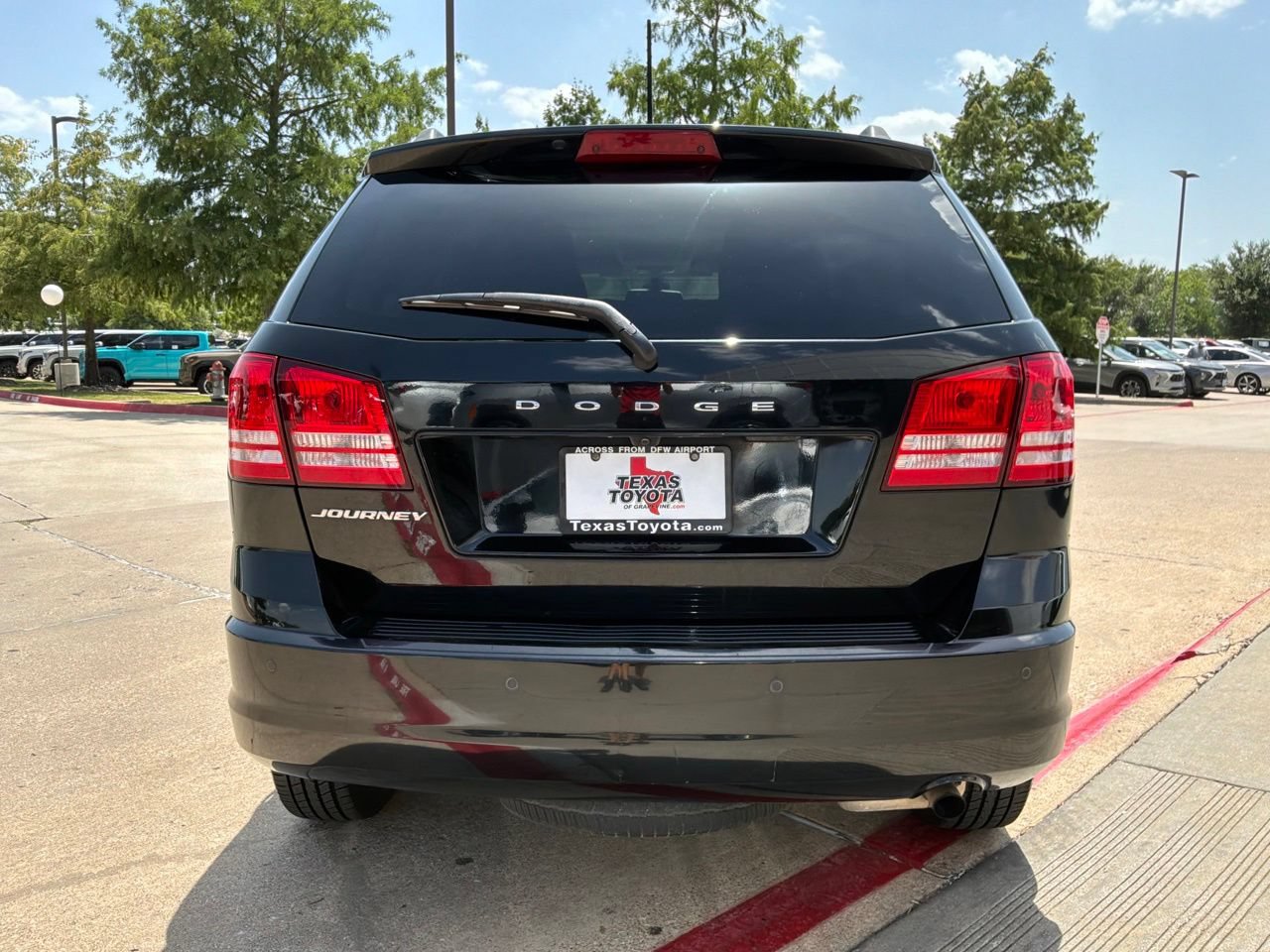 Used 2020 Dodge Journey SE FWD image 7