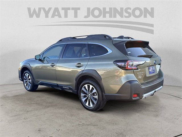 Used 2025 Subaru Outback Limited image 3