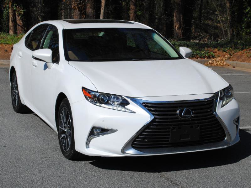 Used 2017 Lexus ES 350 Premium w/ Navigation System Package image 30