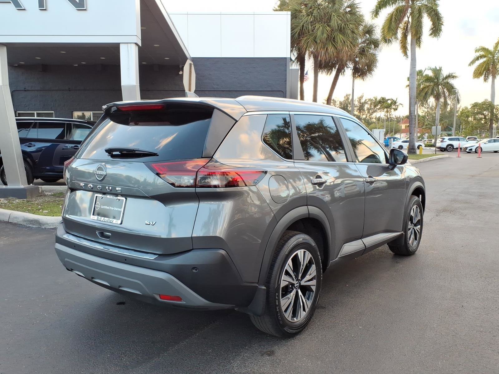 Certified 2023 Nissan Rogue SV w/ SV Premium B Package image 7