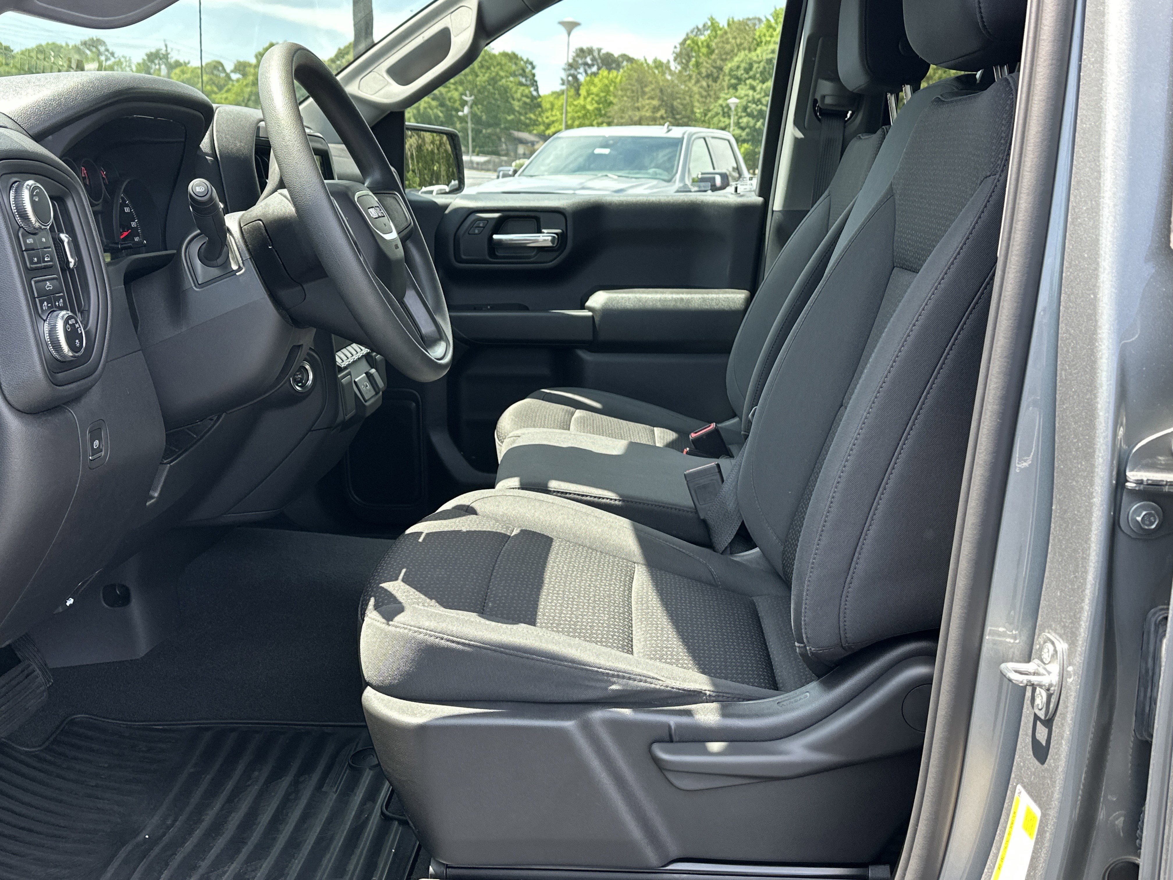 Used 2024 GMC Sierra 1500 Pro w/ Pro Value Package AWD/4WD image 9