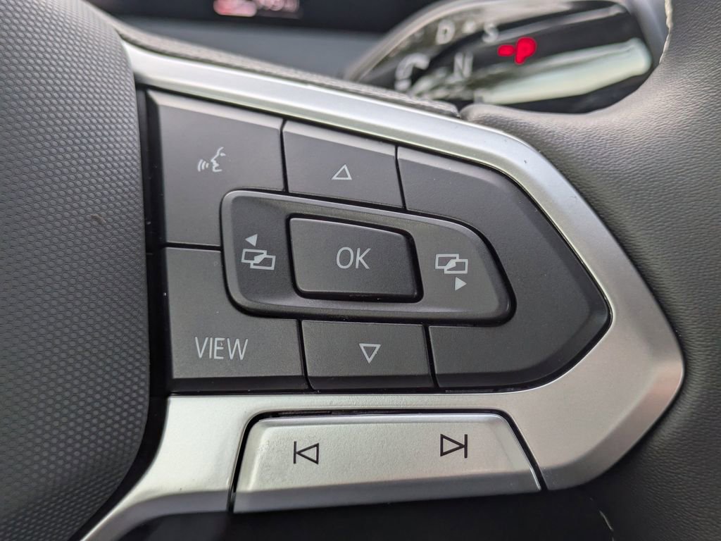 Certified 2025 Volkswagen Tiguan S image 25