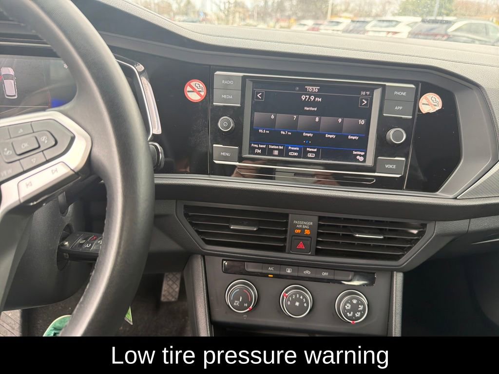 Used 2024 Volkswagen Jetta S image 17